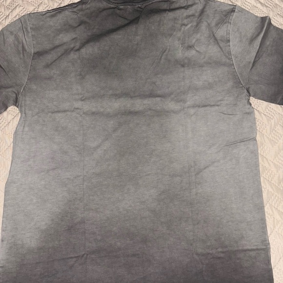 Men's Gray T-Shirt- includes 2. (051) large - Picture 5 of 5
